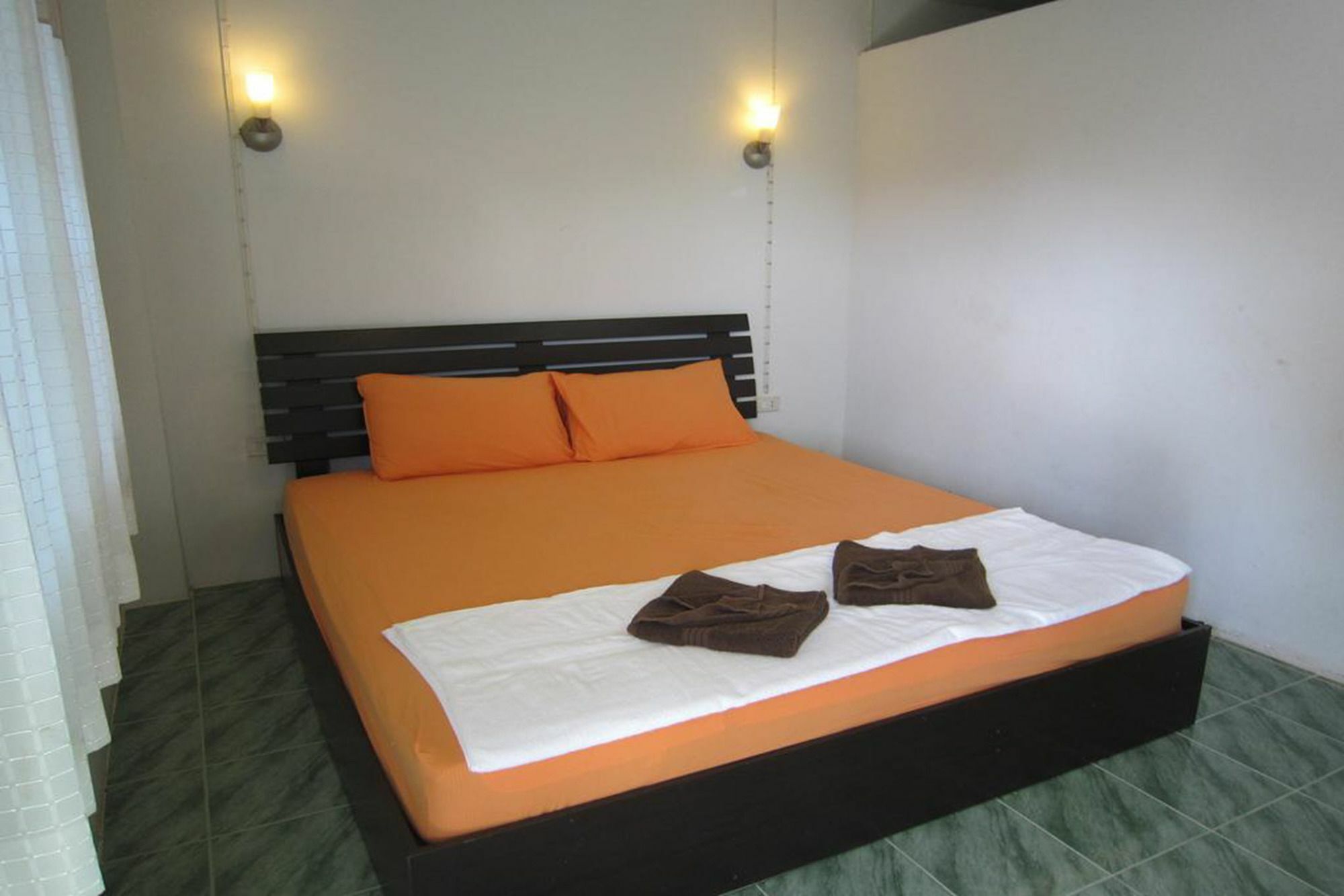 Run'S Bed & Breakfast Krabi town Esterno foto